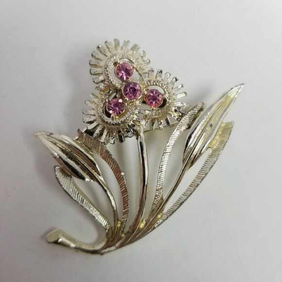 Vintage Pink Rhinestone Flower Cluster Brooch, Gold Tone Setting, Retro 50s 60s - Picture 2 of 6